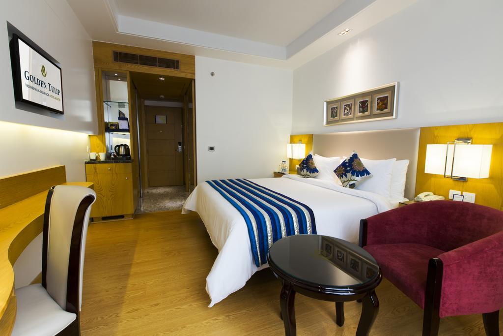 Ramada By Wyndham Ghaziabad Vasundhara Hotel Стая снимка