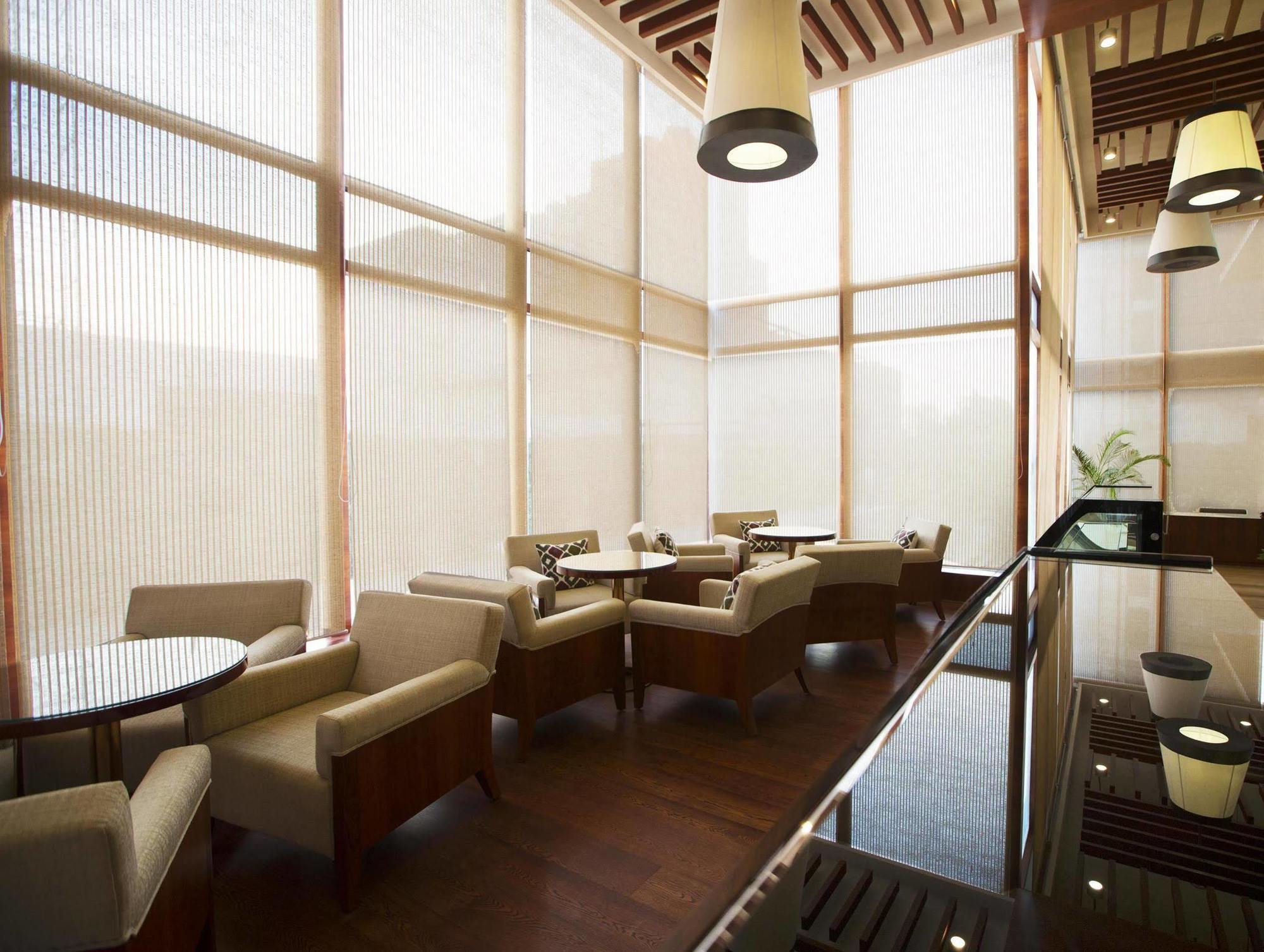 Ramada By Wyndham Ghaziabad Vasundhara Hotel Екстериор снимка